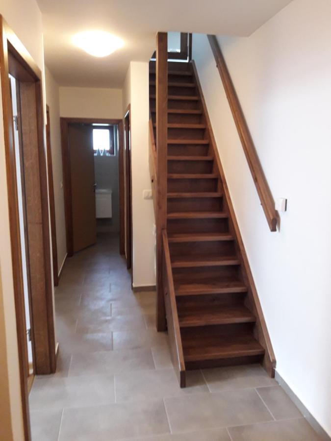 Simnovi Apartmaji - Surrounded By Nature カムニーク エクステリア 写真